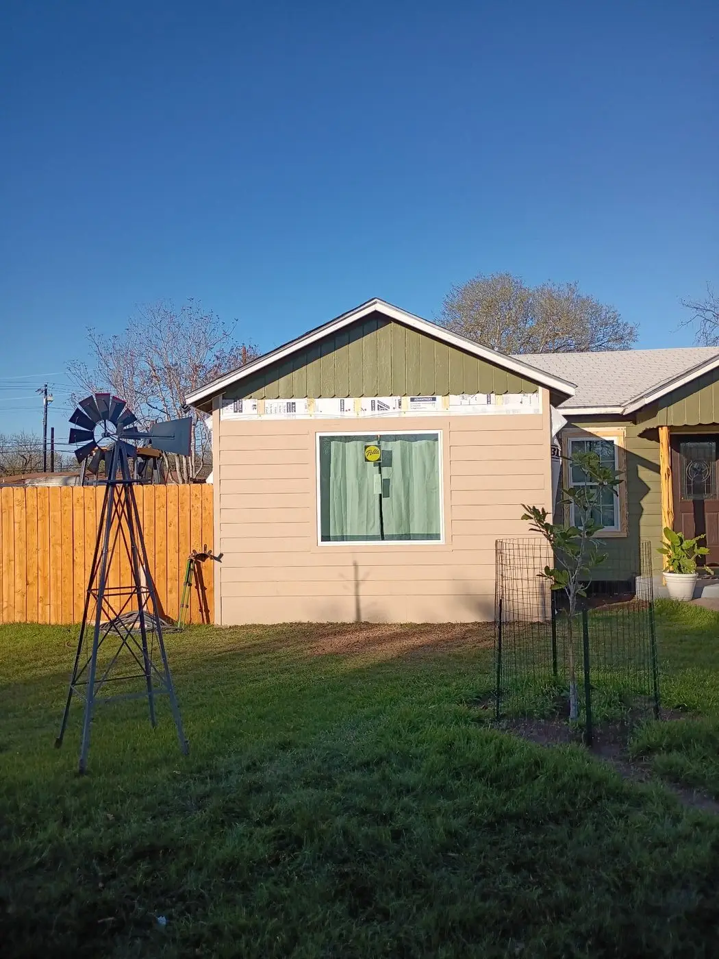 Privacy & Field Fencing — Six Inch Nails Construction